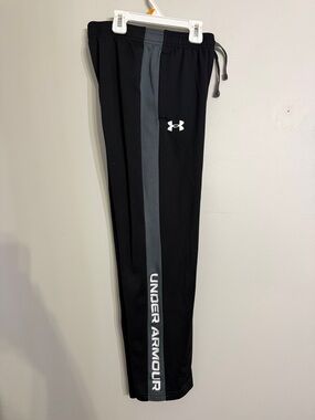 Under Armour Boys Dri Fit Athletic pants black Size medium